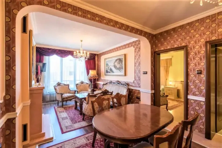 1 Bedroom Apartment