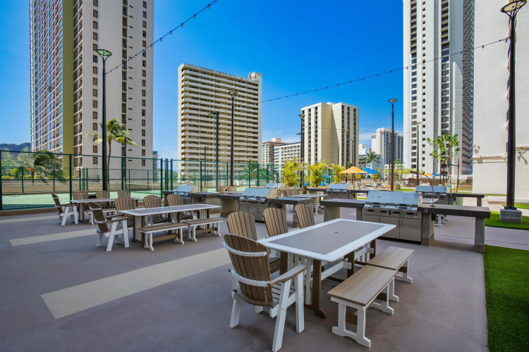 Aston at the Waikiki Banyan photo 21