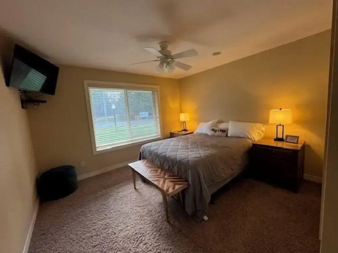 Unit 701 5 bd 3 ba