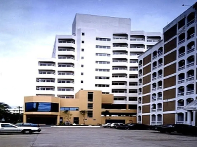 Romyen Residence