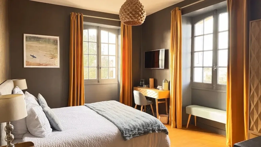 Deluxe Double room with park view