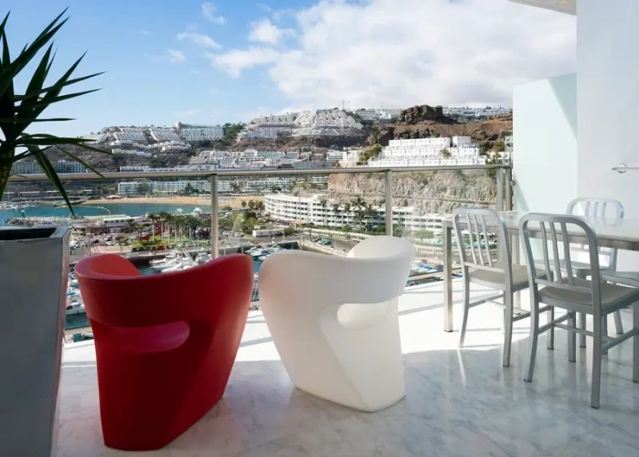 Premier Suite with balcony