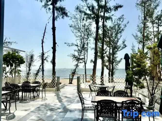 Yihai Homestay