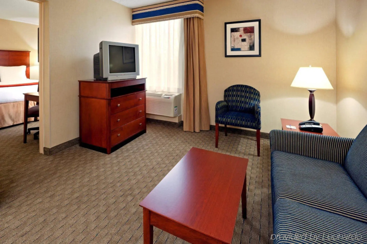 Holiday Inn Express Ramsey-Mahwah by IHG