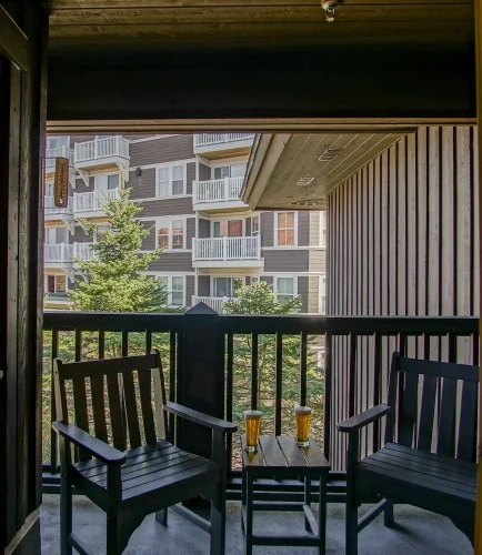 1 Bedroom Standard room with mountain view