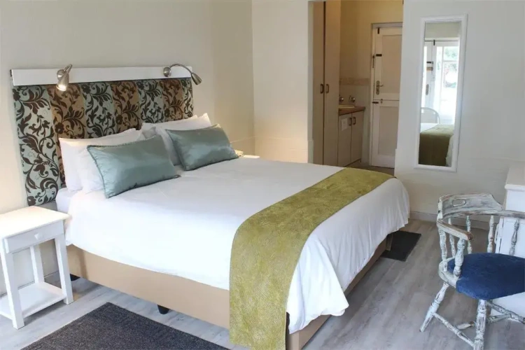 Standard Double room with pool view