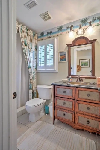 4 Bedrooms Cottage