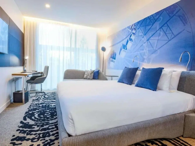 Premier Double room with city view