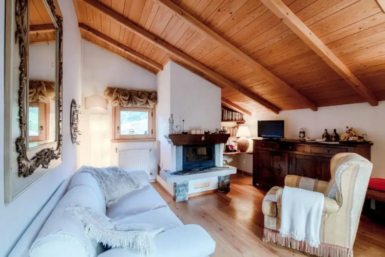 Charming Mountain Penthouse