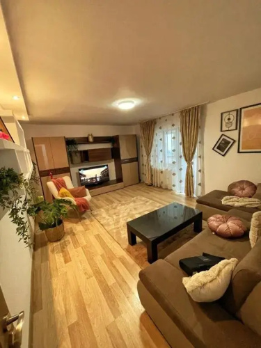 Subcetate Apartment