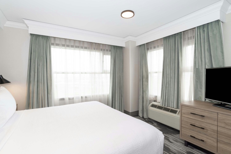 Sandman Signature Hotel Toronto Airport photo 8