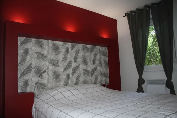 high standing apart 55m2 - reserved parking - 1 room