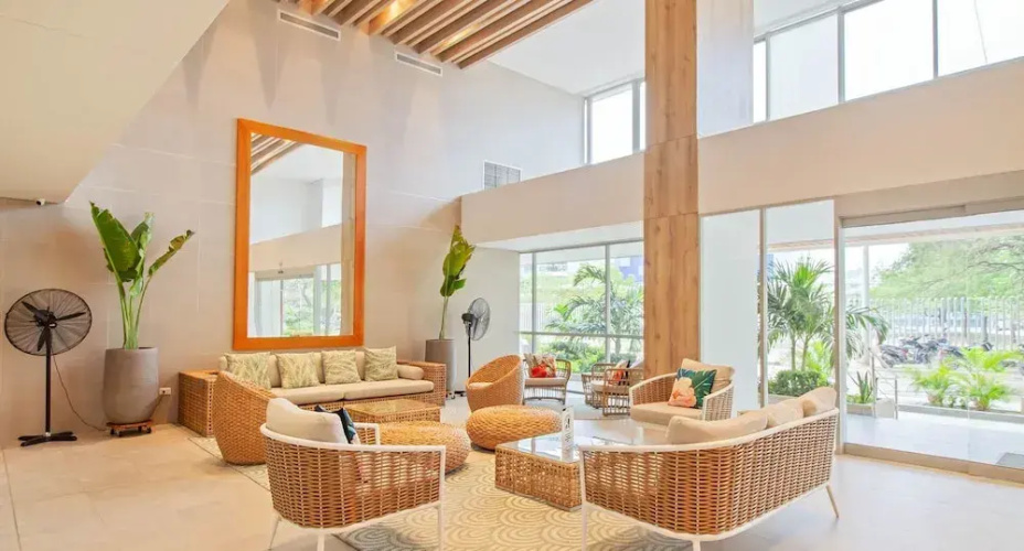 Salguero Suites By HostPro