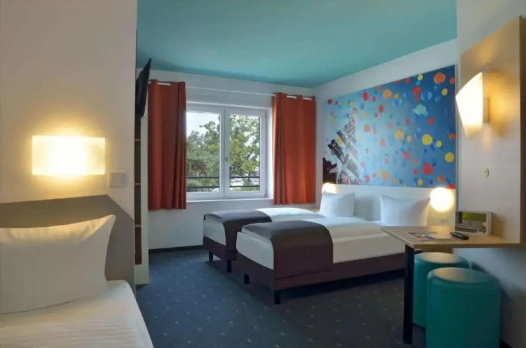 Triple room