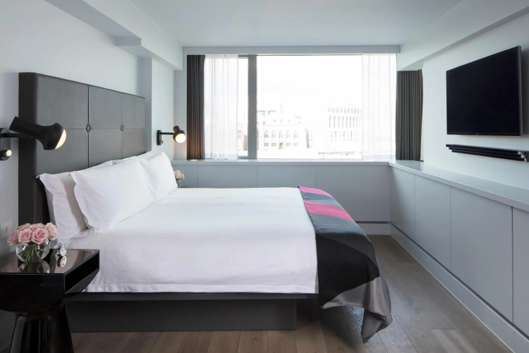 Sea Containers London