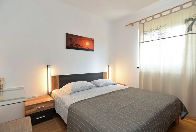 Apartment 1782