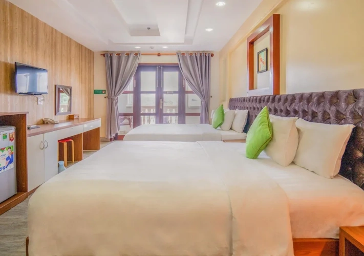 Standard Quadruple Family room with balcony