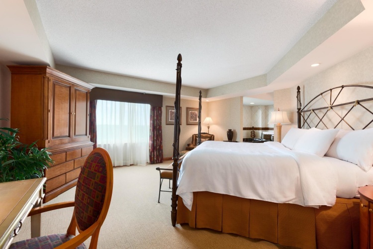 Embassy Suites by Hilton Raleigh Durham Research Triangle photo 7