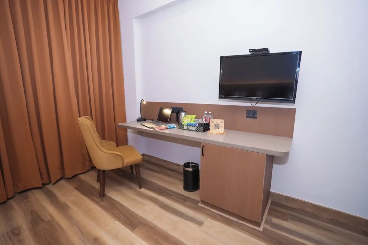 Standard Triple Family room