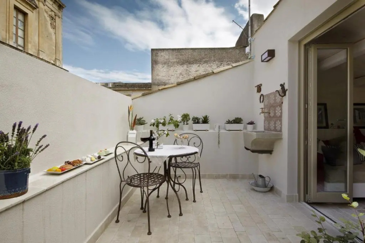 Nicotera Apartment