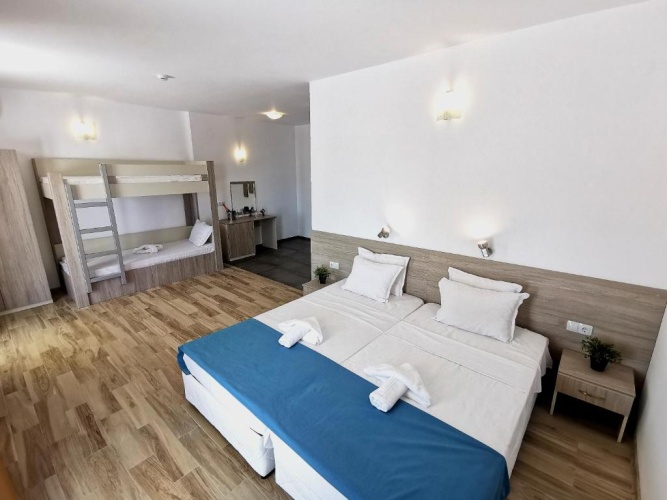 Hotel Largo Beach