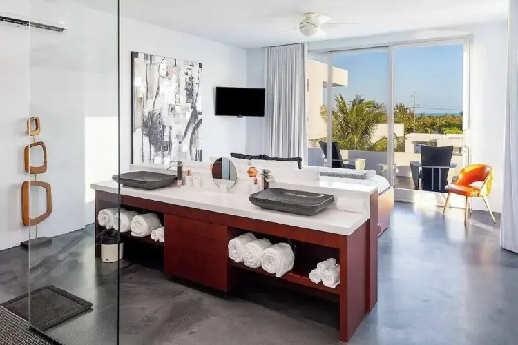 2bdr Oceanside Vacation Villa, Hotel Amenities v3