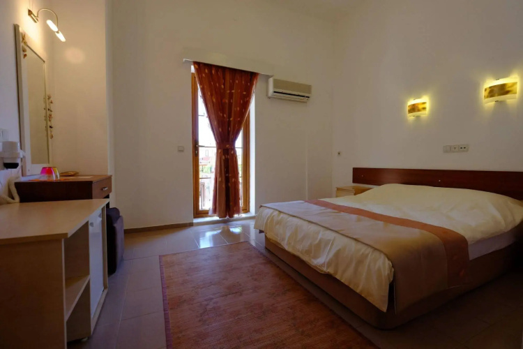 Flying Dutchman Hotel
