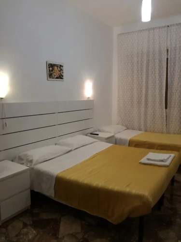 Standard Triple room with balcony