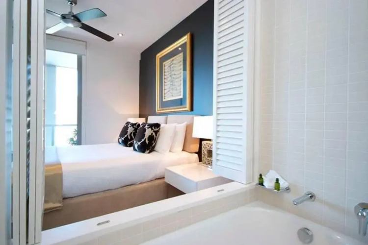301 Harbour View