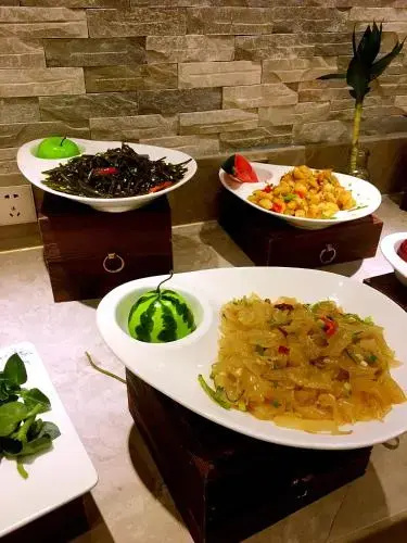 Yiwu Aoti Hotel