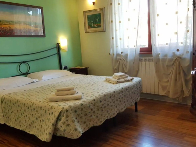 Aurelia Garden Gold Bed & Breakfast