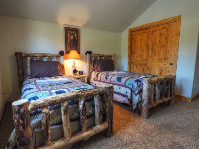 Rambling River - 4 Br Townhouse