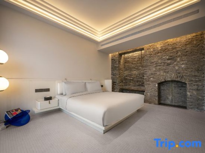 Deluxe Double Suite