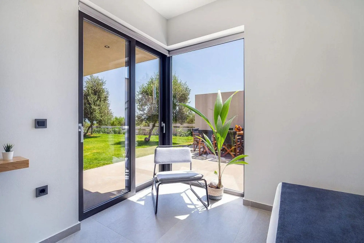 Sea View 4 Bedroom Villa With a Heated Pool