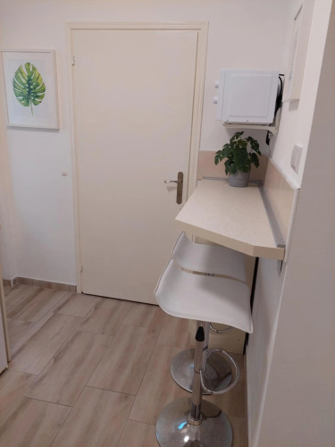 Street apartment