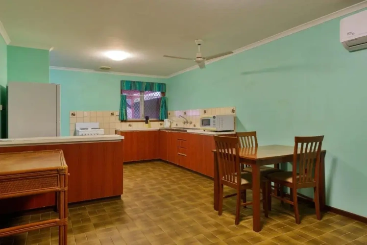 2 Bedrooms Cottage