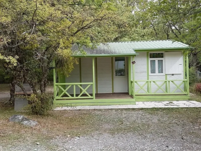 2 Bedrooms Chalet