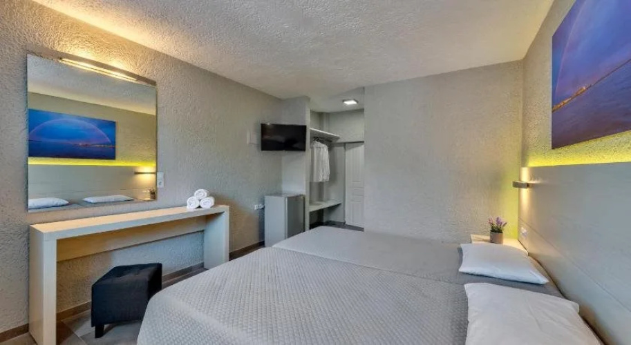 Halaris Rooms