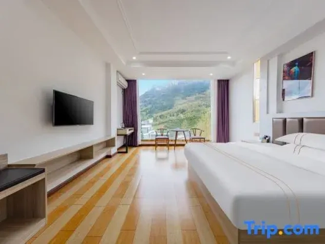 Standard Double room with mountain view