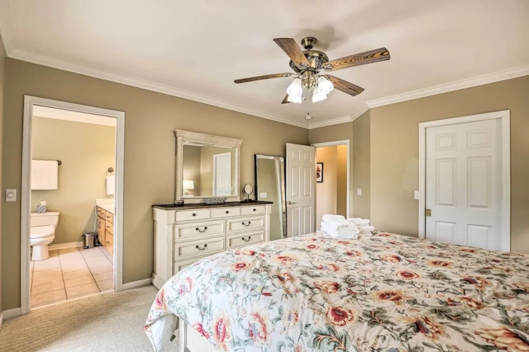 4 Bedrooms Standard room