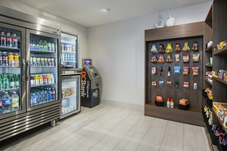 Holiday Inn Express & Suites Kelowna - East photo 14