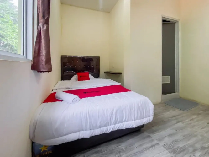 RedDoorz @ Cikitsu Batam