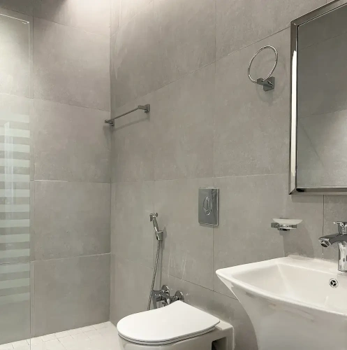 3 Bedrooms Apartment