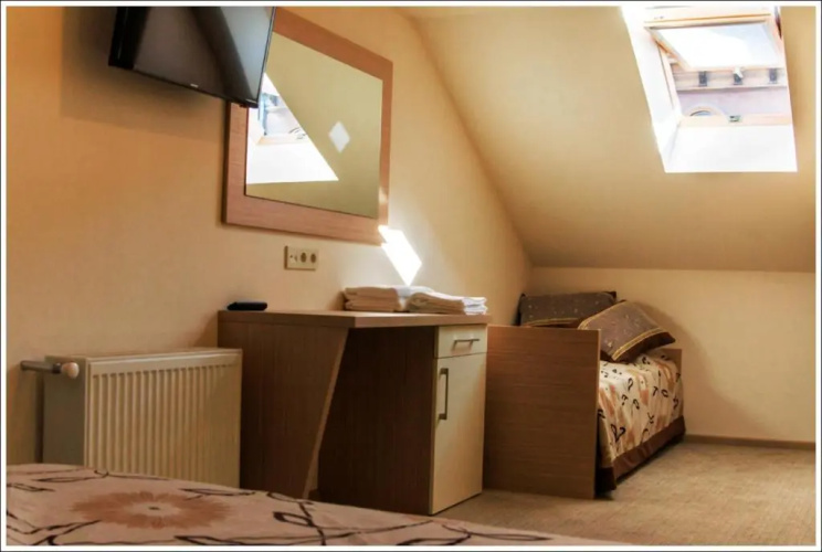 Hotel Maman