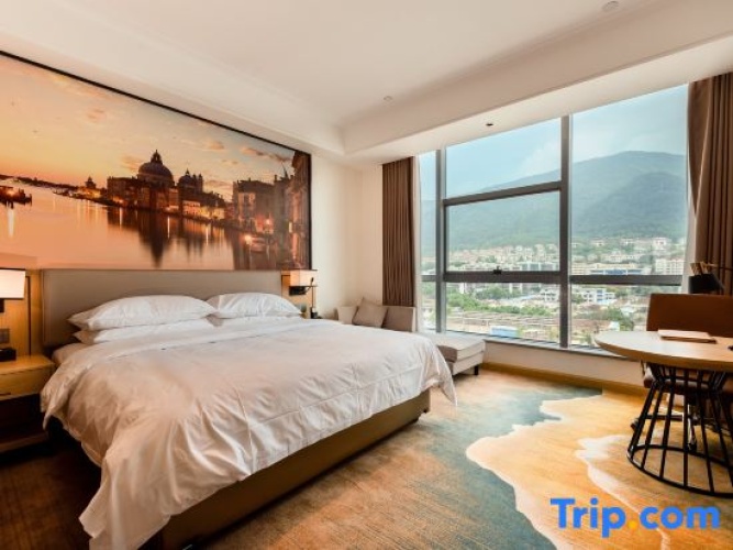 1 Bedroom Luxury Suite