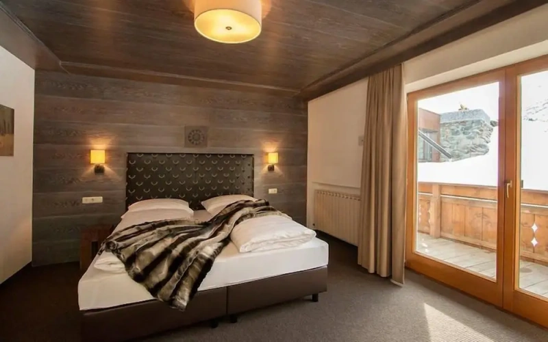 Studio with balcony and with mountain view