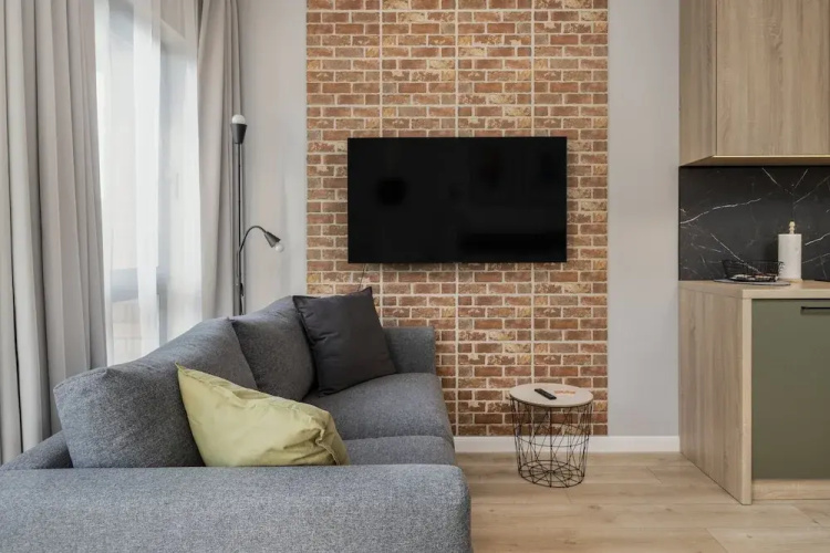 Studio & Balcony City Centre by Renters