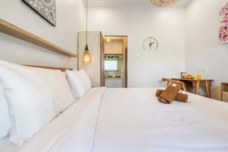 Aura Apartments