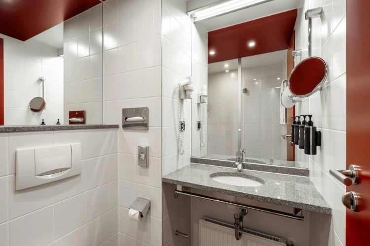 Ramada By Wyndham Essen photo 9