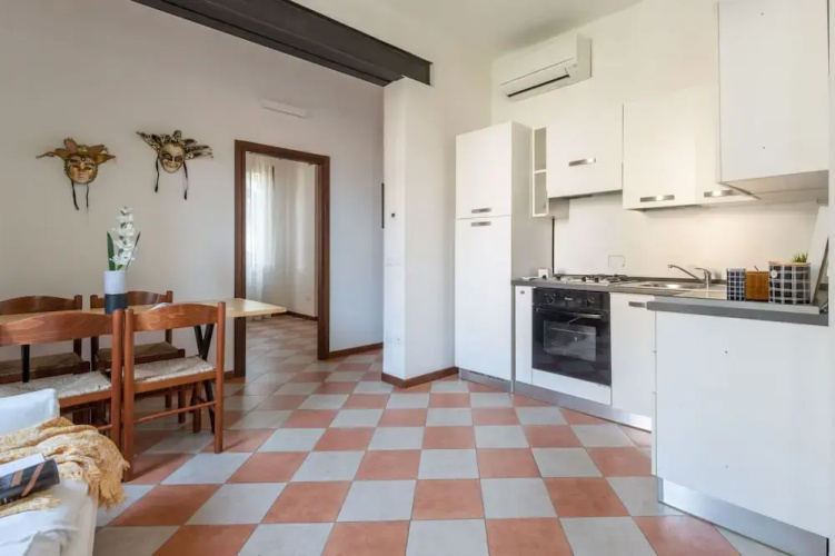 Close to Venice Apartment
